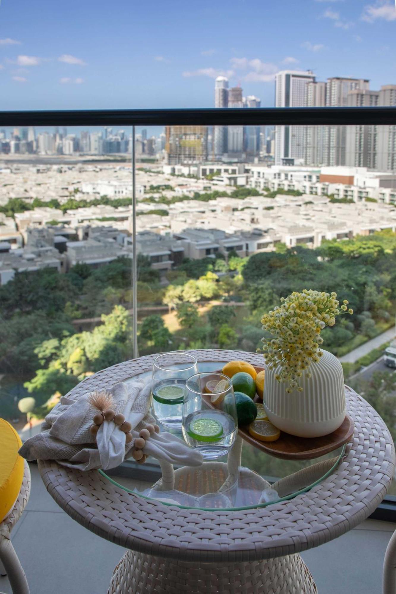 Apartment Frank Porter - Sobha Waves 1